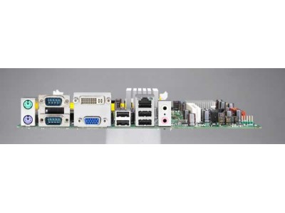 Durable Industrial Intel® Core2 Duo wallmount System with PCI/PCIe expansion slot