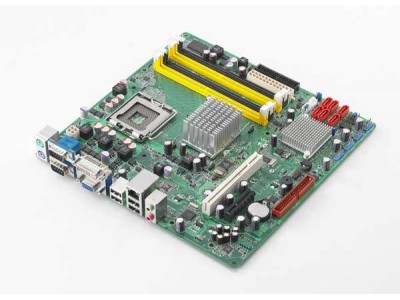 Durable Industrial Intel® Core2 Duo wallmount System with PCI/PCIe expansion slot