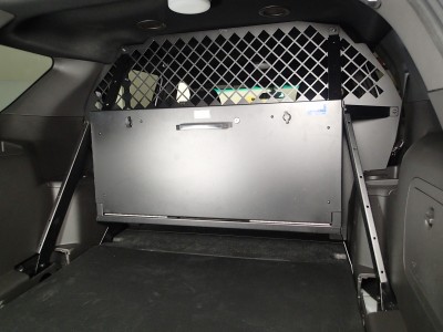 Storage box option to provide mounting of C-SBX-101 Universal Storage box in 2013-2016 Ford Interceptor Utility