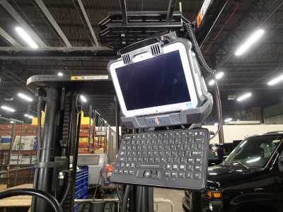 Keyboard adaptor for overhead forklift mount 