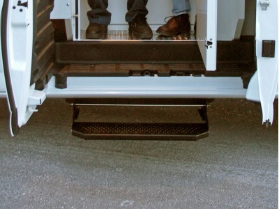 1997-2016 Chevrolet G-Series Side Step Assembly